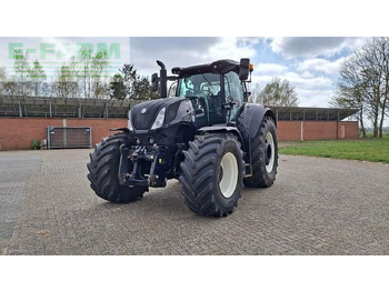 טרקטור חקלאי NEW HOLLAND T7000