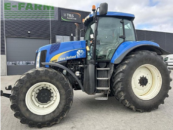 טרקטור חקלאי NEW HOLLAND T8000
