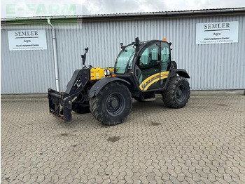 מפעיל טלסקופי NEW HOLLAND