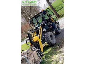 מיני מחפר NEW HOLLAND