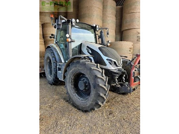 טרקטור חקלאי VALTRA