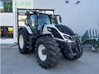 טרקטור חקלאי VALTRA