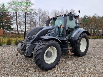 טרקטור חקלאי VALTRA T154