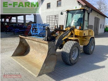 מיני מחפר VOLVO L30B