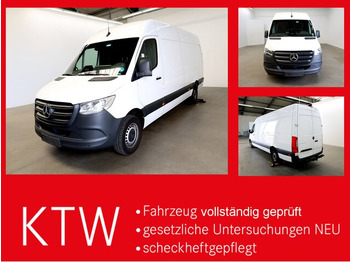 כלי רכב מסחרי עם לוח MERCEDES-BENZ Sprinter 317