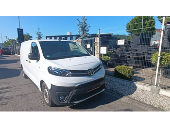 כלי רכב מסחרי עם תיבה TOYOTA Proace