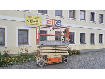 פלטפורמה אווירית JLG