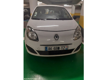 מכונית RENAULT