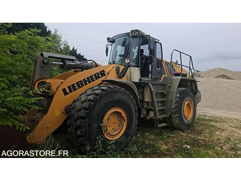 מעמיס LIEBHERR L 586