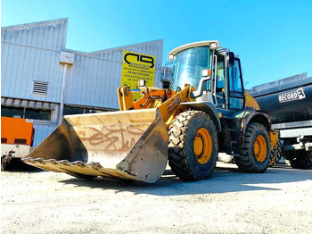 מעמיס LIEBHERR