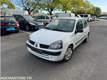 מכונית RENAULT