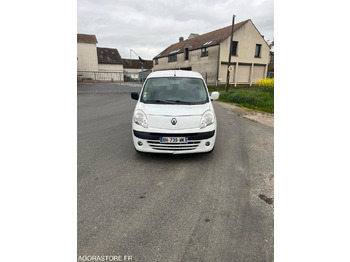 מכונית RENAULT