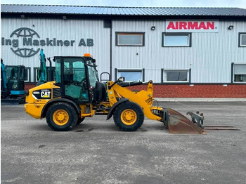 מעמיס גלגלים CATERPILLAR 906H