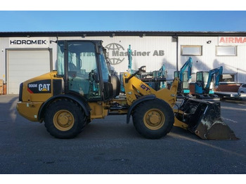 מעמיס גלגלים CATERPILLAR 906M