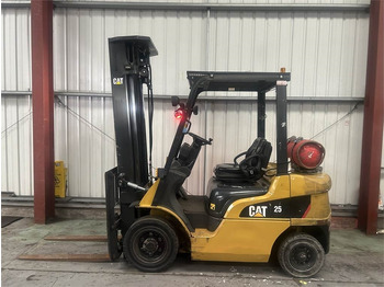 מלגזת LPG CATERPILLAR GP