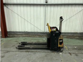 משאית משטחים CATERPILLAR NPP20N2