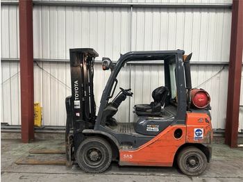 מלגזת LPG TOYOTA FGF 25