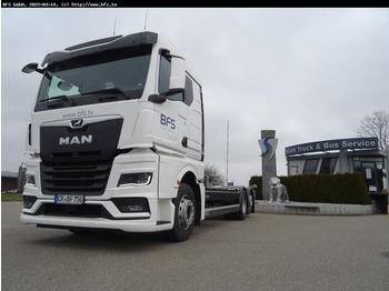 מוביל מכולות/ משאית החלפת גוף MAN TGX
