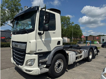משאית עם שלדת תא DAF CF 450