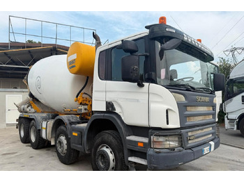 משאית מערבלת בטון SCANIA