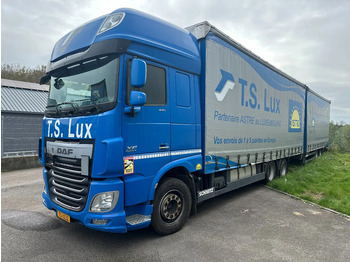 משאית וילונות צד DAF XF 440