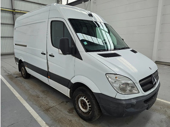 Interior photo 1: כלי רכב מסחרי עם לוח, כלי רכב מסחרי קומבי Mercedes-Benz Sprinter 313 CDI / AIRCO L2H2