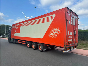 סמיטריילר בתיבה סגורה Schmitz Cargobull SKO24: תמונה 3