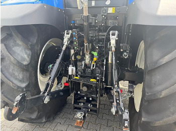 טרקטור חקלאי New Holland T6.145 EC40 GEVEERDE VOORAS 2023 500 UUR!!!: תמונה 4