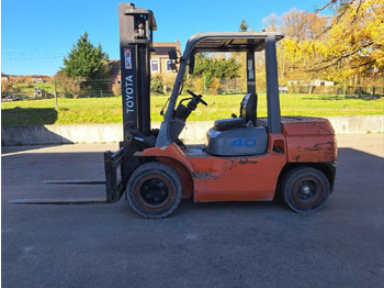 מלגזה 1999 TOYOTA 7FD35 FORKLIFT: תמונה 2 מלגזה 1999 TOYOTA 7FD35 FORKLIFT: תמונה 2