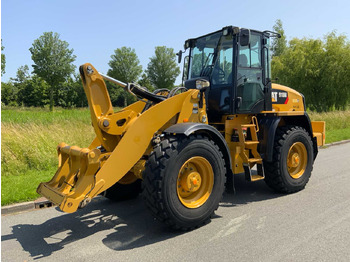 מעמיס גלגלים CATERPILLAR