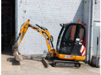 מיני מחפר JCB 8018