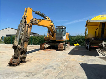 מחפר סורק LIEBHERR R 946