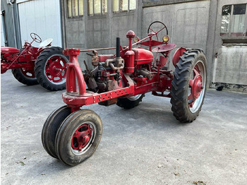 טרקטור חקלאי McCORMICK