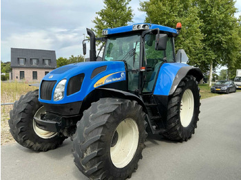 טרקטור חקלאי NEW HOLLAND TVT