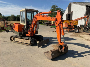 מיני מחפר TAKEUCHI