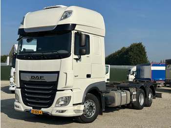 משאית עם שלדת תא DAF XF 480