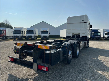 משאית עם שלדת תא DAF XF 480 XF480.26 FAN. EURO6. 2021. Meesturende achteras!!: תמונה 3