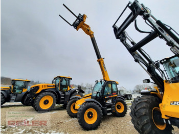 מפעיל טלסקופי JCB