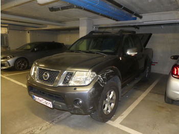מכונית NISSAN Navara