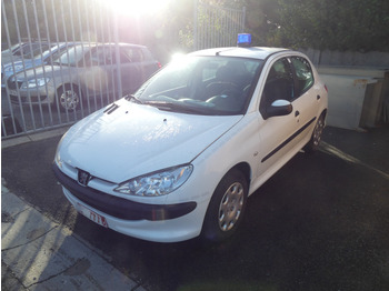 מכונית PEUGEOT