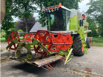מקצרת קומבינה CLAAS Dominator