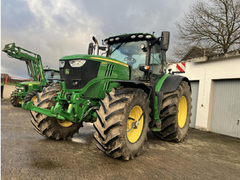 טרקטור חקלאי JOHN DEERE 6215R