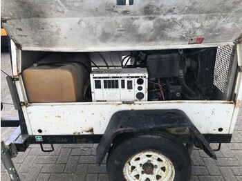 מגדל תאורה Wacker LTC4L Lombardini Diesel Mobiele light tower lichtmast aggregaat: תמונה 3