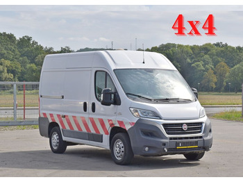 כלי רכב מסחרי עם לוח FIAT Ducato