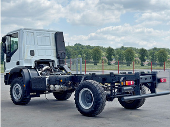 משאית עם שלדת תא Iveco EUROCARGO 110-250* PLATFORM 4,60 m* 4x4: תמונה 5
