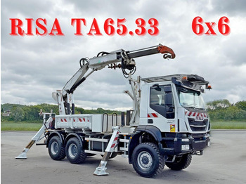 משאית מנוף IVECO Trakker