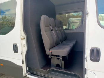 כלי רכב מסחרי לנוסעים IVECO Daily