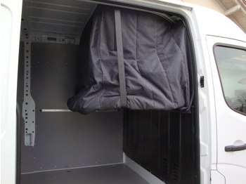 כלי רכב מסחרי עם לוח RENAULT Master