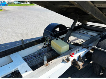 כלי רכב מסחרי מזהיר Ford Transit Wywrotka Wywrot Kipper, Bliźniaki: תמונה 3