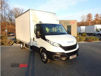 כלי רכב מסחרי עם תיבה IVECO Daily 35s16
